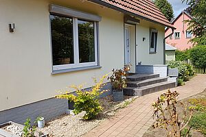 Dieses tolle Haus in Barmstedt machen die neuen Besitzer glücklich.